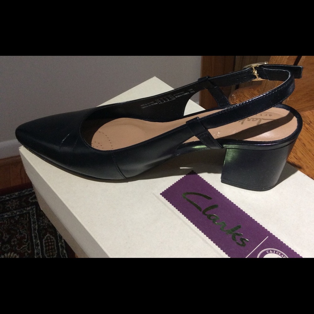 Clarks Pravana Claire pointy toe block heel, 8m